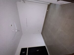 Furnished Amenities in 3.5 BHK Apartment at Paramount Floraville, Sector 137 – for Rent