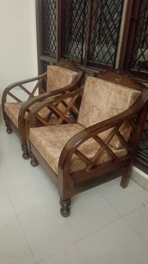 Bedroom in 3 BHK Builder Floor at Ansal Time Square, Sector 43 – for Rent