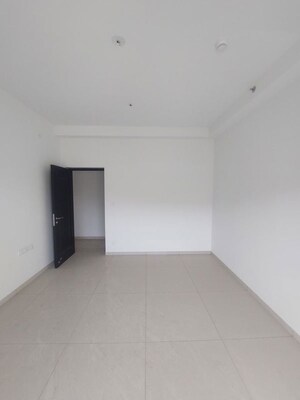 Room in 3 BHK Apartment at Sobha Nesara, Kothrud – for Sale