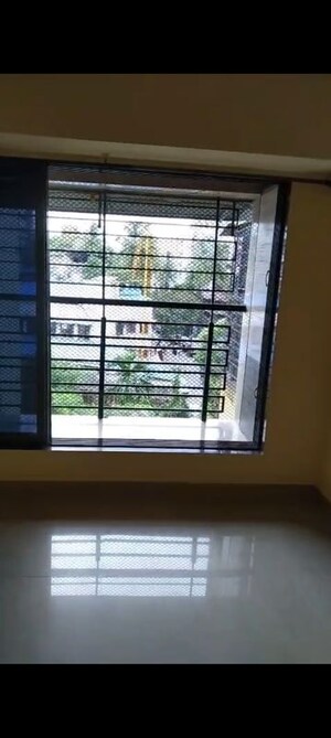 Room in 2 BHK Apartment at Goregaon West – for Sale