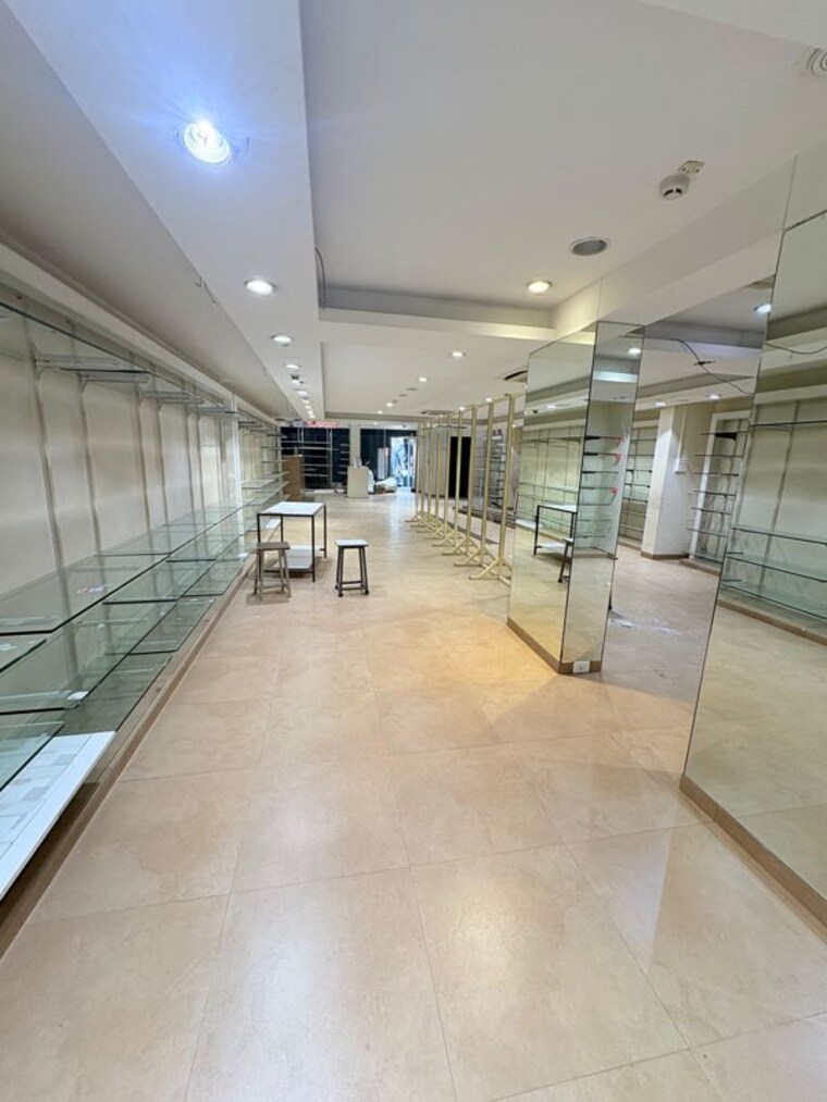 Room, swojas-one Commercial Showroom 4000 Sq.Ft. In Ideal Colony Pune 10290191