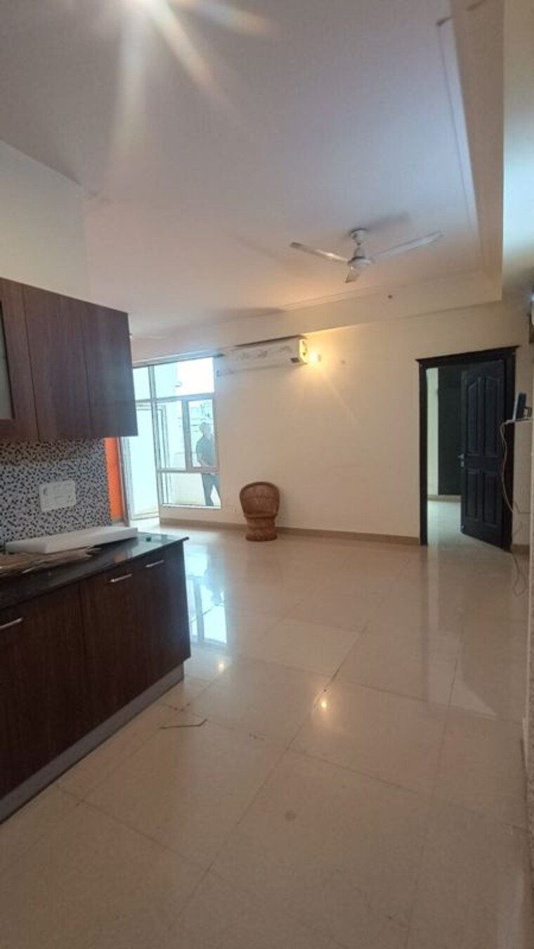 Hall, parx-laureate 4 Bedroom 4875 Sq.Ft. Apartment In Sector 108 Noida 10290323