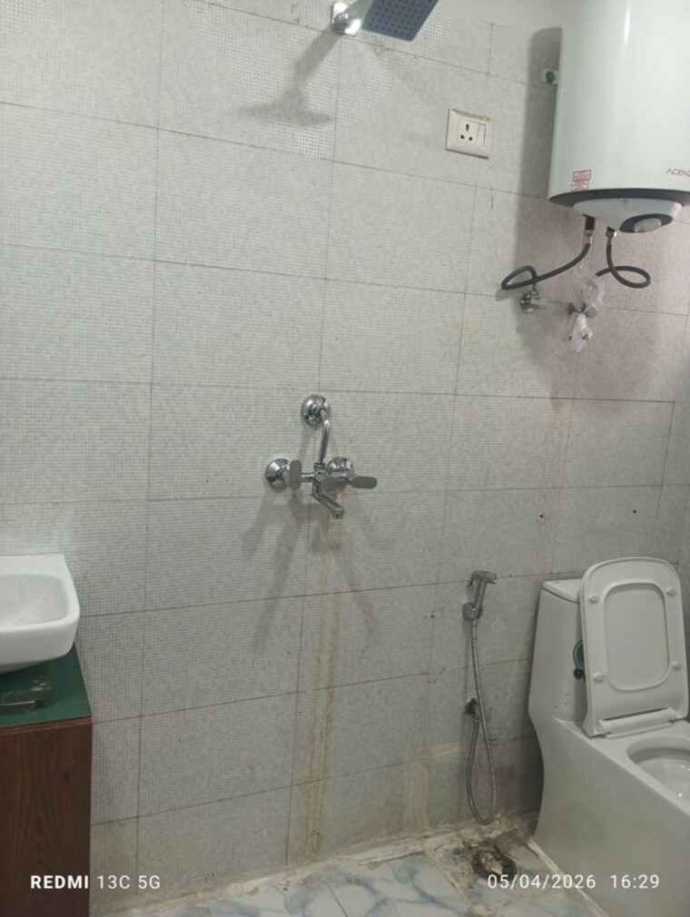 Bathroom, bedarwals-sixty-three-golf-drive 2 Bedroom 1200 Sq.Ft. Apartment In Sector 63 Gurgaon 10290322