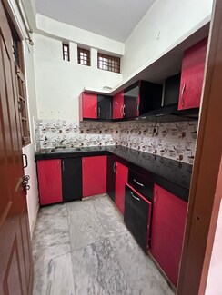 2 BHK + Pooja Room Independent House For Rent in Gomti Nagar