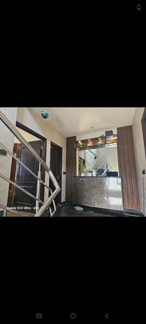 Staircase in 3.5 BHK Apartment at Amrapali Sapphire, Sector 45 – for Rent