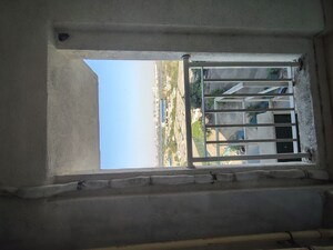 Furnished Amenities in 2 BHK Apartment at Lodha Amara Tower 24 And 25, Kolshet Road – for Rent