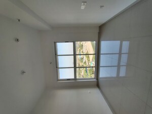 Room in 2 BHK Apartment at Lodha Amara Tower 24 And 25, Kolshet Road – for Rent