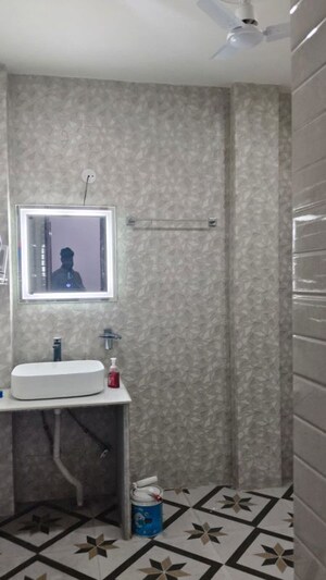 Bathroom in 3 BHK Builder Floor at Tulip Mall, Sector 46 – for Rent