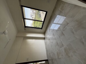 Room in 2 BHK Apartment at Aasamanta Sandesh CHS, Jay Prakash Nagar – for Rent