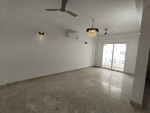 Room in 4 BHK Builder Floor at SS Linden, Sector 84 – for Rent