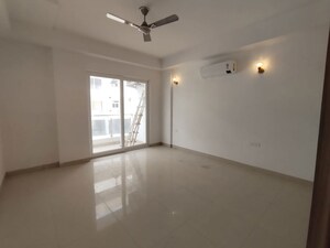 Room in 4 BHK Builder Floor at SS Linden, Sector 84 – for Rent