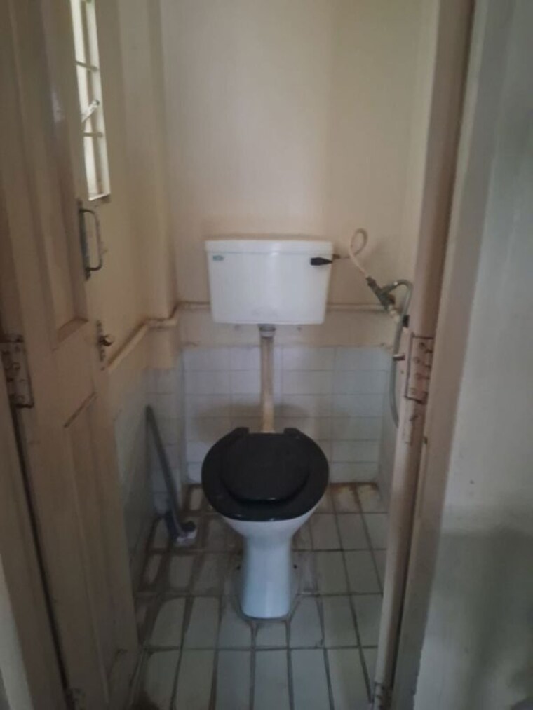 Bathroom, kumar-classic 1 Bedroom 550 Sq.Ft. Apartment In Aundh Pune 10290533