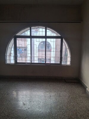 Room in 1 BHK Apartment at Kumar Classic, Aundh – for Rent