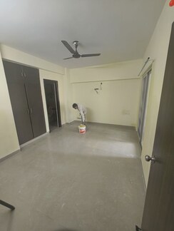 2 BHK Apartment For Rent in PCI Orient Residency