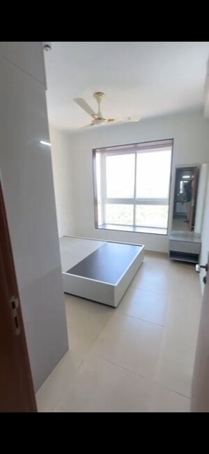 Room in 2 BHK Apartment at Bhartiya City Nikoo Homes 4, Thanisandra Main Road – for Rent