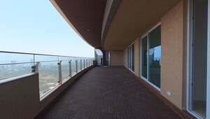 Building Lobby in 3 BHK Apartment at Lokhandwala Minerva Mahalaxmi, Mahalaxmi – for Rent