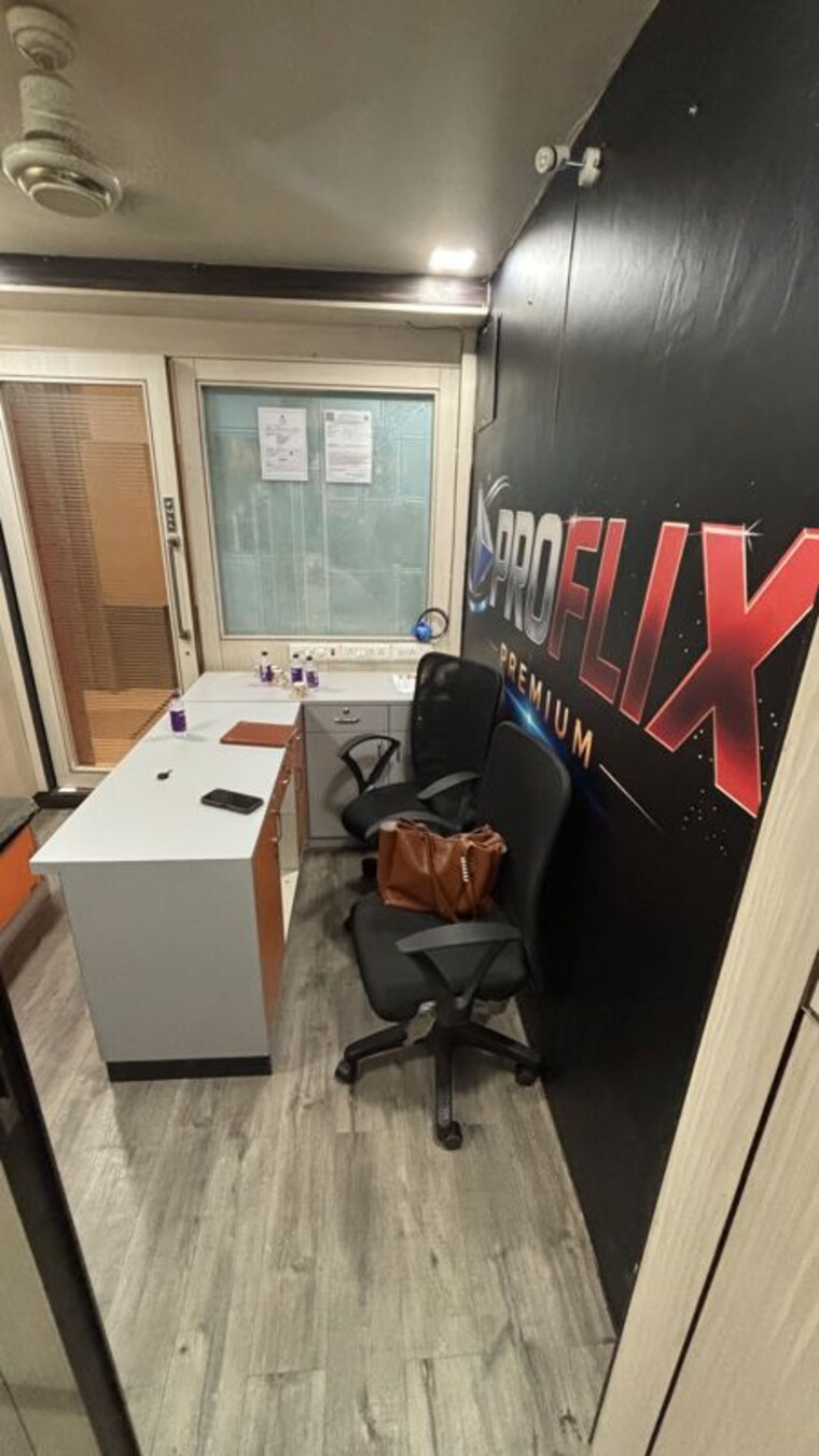 Team Area, kul-palladio Commercial Office Space 180 Sq.Ft. In Andheri East Mumbai 10131059