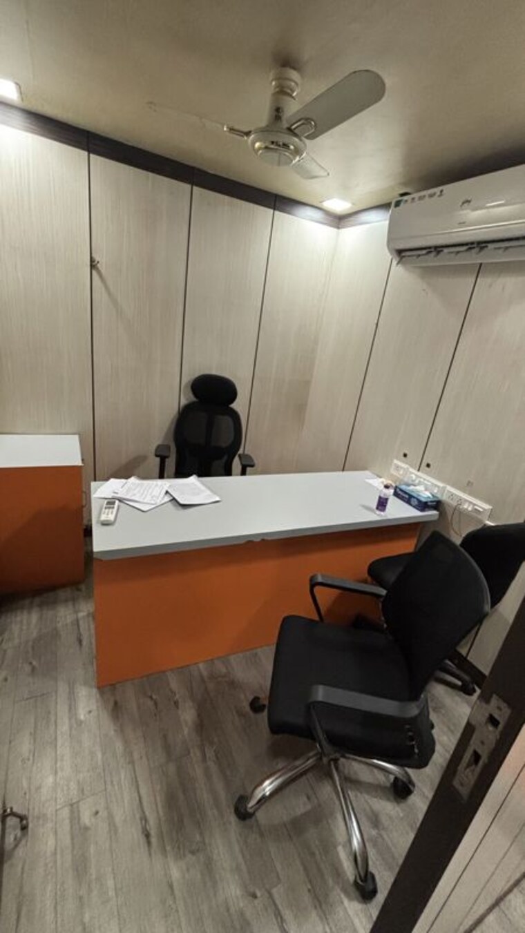 Team Area, kul-palladio Commercial Office Space 180 Sq.Ft. In Andheri East Mumbai 10131059