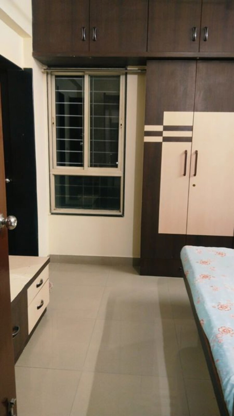 Room, shirine-garden-co-operative-housing-society-ltd 2 Bedroom 1000 Sq.Ft. Apartment In Aundh Pune 10290605
