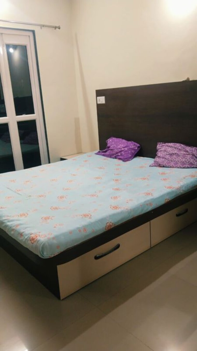 Bedroom, shirine-garden-co-operative-housing-society-ltd 2 Bedroom 1000 Sq.Ft. Apartment In Aundh Pune 10290605