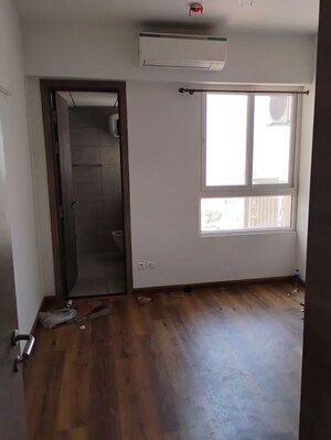 Room in 3 BHK Apartment at Godrej Meridien, Sector 106 – for Rent