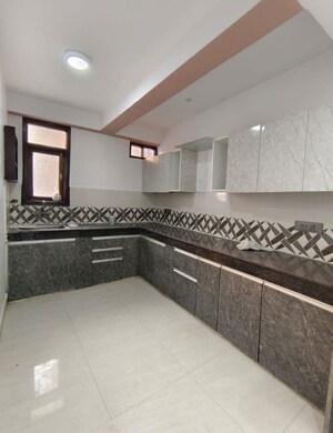 Kitchen in 3 BHK Builder Floor at Sector 73 – for Rent