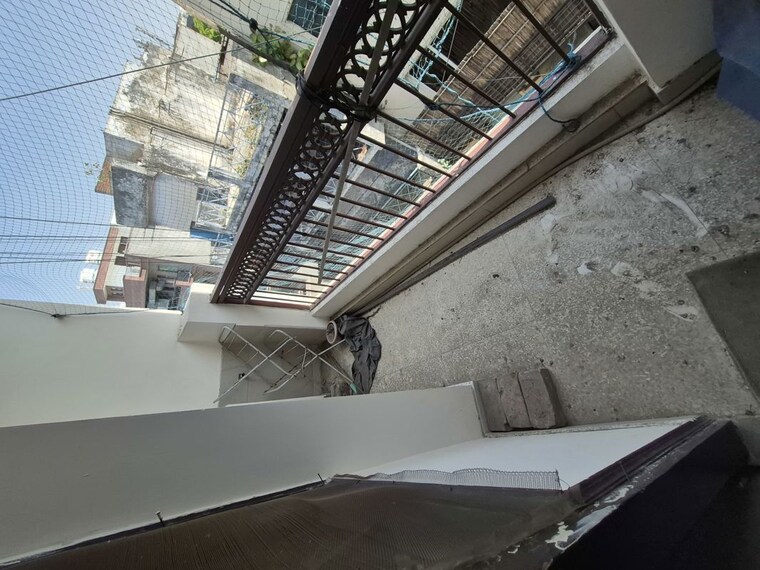 Balcony, mayur vihar 1.5 Bedroom 450 Sq.Ft. Builder Floor In Mayur Vihar Delhi 10290649