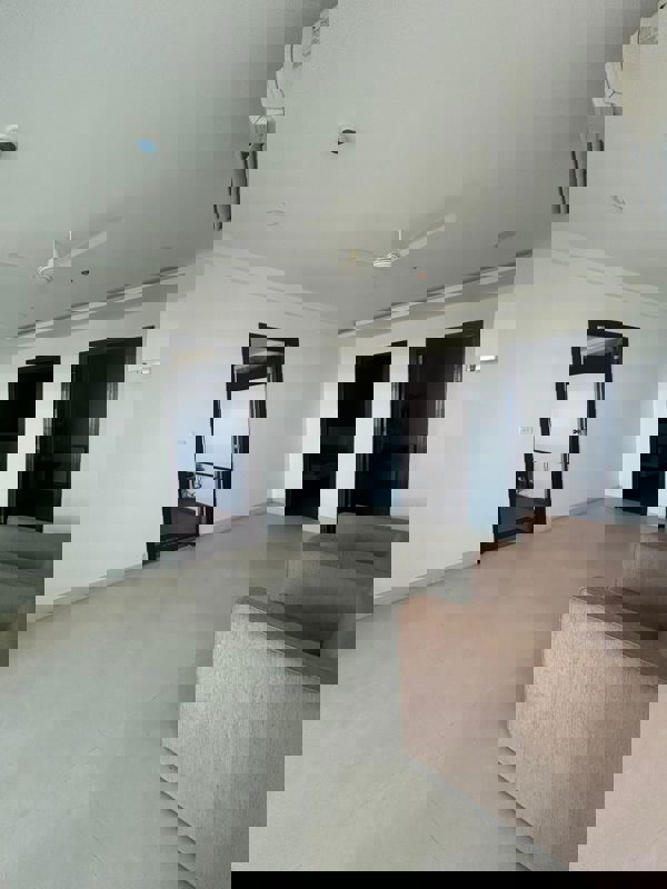 3.5 BHK 3600 Sq.Ft. Apartment in Golf Edge