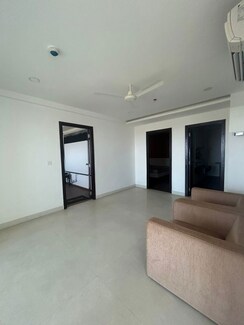 3.5 BHK Apartment For Rent in Golf Edge