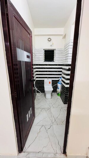 Bathroom in 2 BHK Apartment at Chinar Park – for Rent