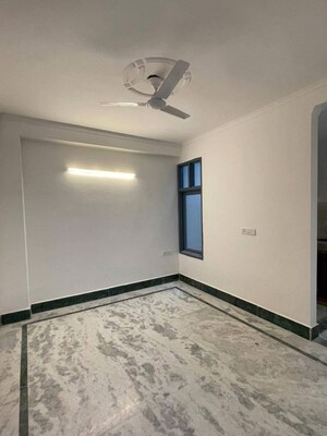 Room in 3 BHK Builder Floor at Malviya Nagar – for Rent