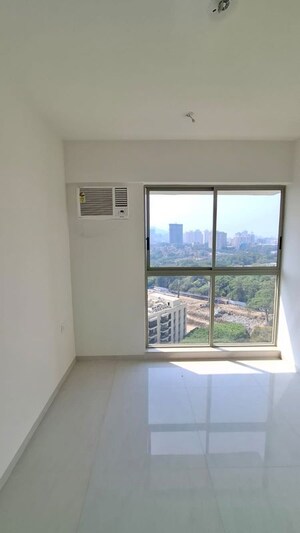 Room in 1 BHK Apartment at Lodha Crown Kolshet, Kolshet Road – for Rent