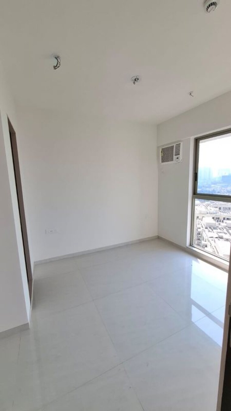 Room, lodha-crown-kolshet 1 Bedroom 322 Sq.Ft. Apartment In Kolshet Road Thane 10290695