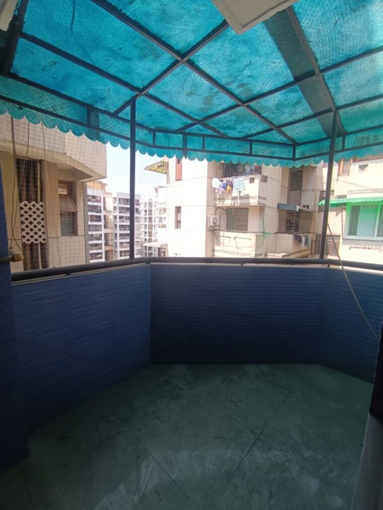  Parking, sector 11 dwarka 3 Bedroom 1800 Sq.Ft. Apartment In Sector 11 Dwarka Delhi 10290712