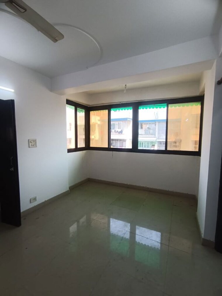 Room, sector 11 dwarka 3 Bedroom 1800 Sq.Ft. Apartment In Sector 11 Dwarka Delhi 10290712