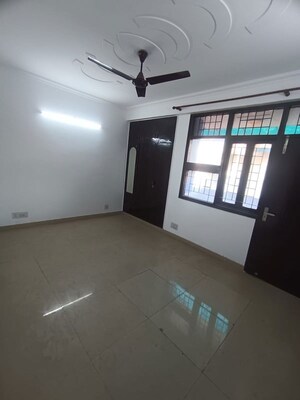 Room in 3 BHK Apartment at Sector 11 Dwarka – for Sale
