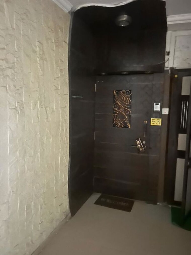 undefined, lokhandwala complex 2 Bedroom 1000 Sq.Ft. Apartment In Lokhandwala Complex Mumbai 10290718