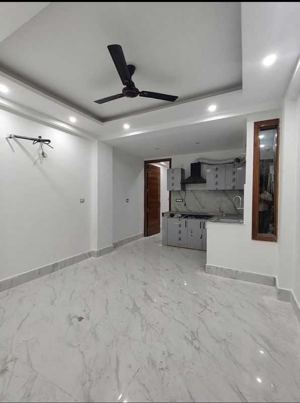 1 BHK + Basement 450 Sq.Ft. Builder Floor in Risland Sky Mansion