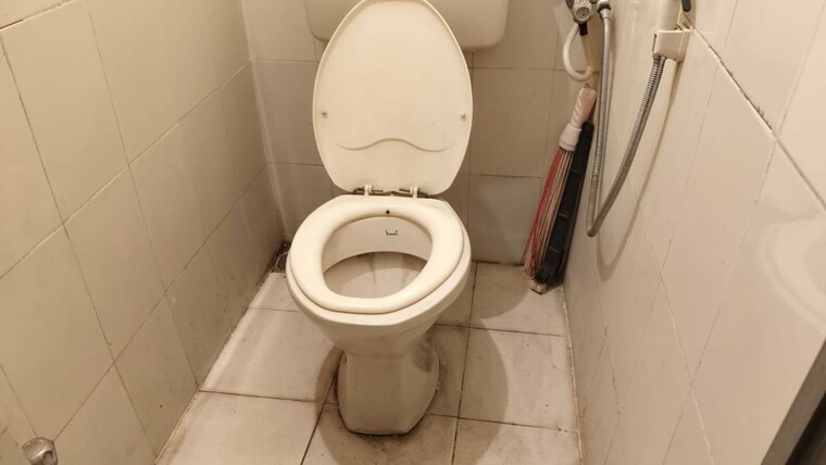 Bathroom, gulmohar-villa 2 Bedroom 1500 Sq.Ft. Apartment In Aundh Pune 10290734