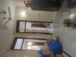 Furnished Amenities in 2 BHK Builder Floor at East Of Kailash – for Rent