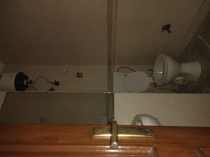 Furnished Amenities in 2 BHK Builder Floor at Dayanand Colony – for Rent