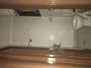 Furnished Amenities in 2 BHK Builder Floor at Dayanand Colony – for Rent