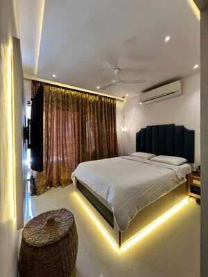 Bedroom in 4 BHK Apartment at Lower Parel – for Sale