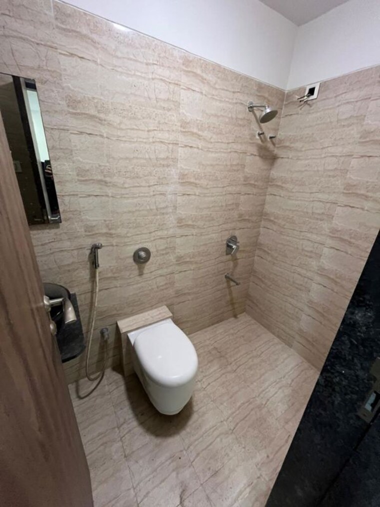 Bathroom, lower parel 4 Bedroom 1605 Sq.Ft. Apartment In Lower Parel Mumbai 10290795