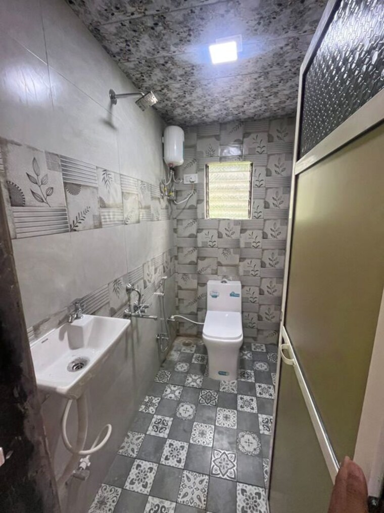 Bathroom, lower parel 4 Bedroom 1605 Sq.Ft. Apartment In Lower Parel Mumbai 10290795