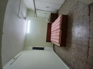 Furnished Amenities in 2 BHK Apartment at Goregaon East – for Rent