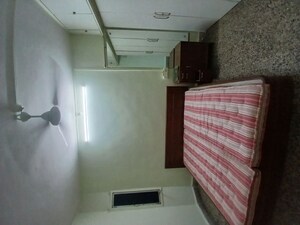 Furnished Amenities in 2 BHK Apartment at Goregaon East – for Rent