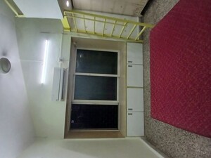 Furnished Amenities in 2 BHK Apartment at Goregaon East – for Rent