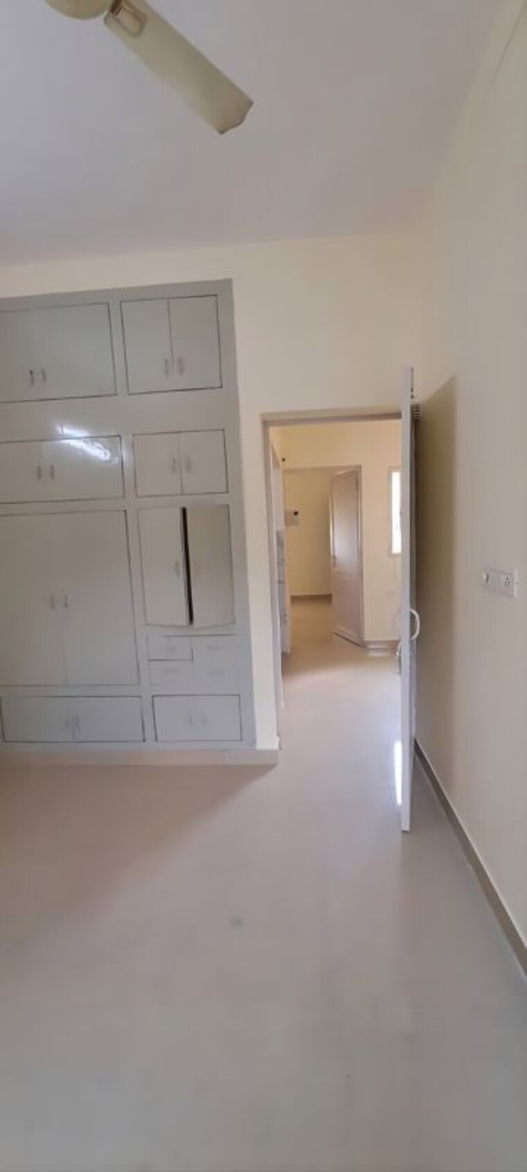 Room, arun-vihar-sector-37 2 Bedroom 800 Sq.Ft. Apartment In Sector 37 Noida 10290814