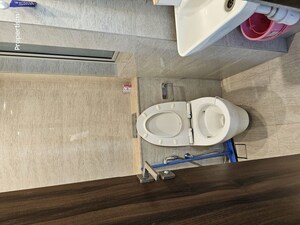 Bathroom in 1 BHK Apartment at Hiranandani Sorrento, Powai – for Sale